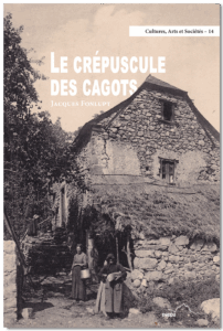 La photo sur la couverture représente une maison de cagots dans le quartier de Mailhoc à Saint-Savin. Une famille de cagots pose devant la dite maison. Cette photographie est issue de la collection de Daniel Trallero.